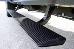 AMP Research 2001-2007 Chevy/GMC Silverado/Sierra Extended/Crew PowerStep - Black - 75113-01A