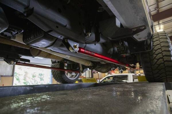 Wehrli Custom Fabrication 2020-2025 Duramax 68" Traction Bar Kit (DCLB/CCLB) - WCF100876 thumbnail 4