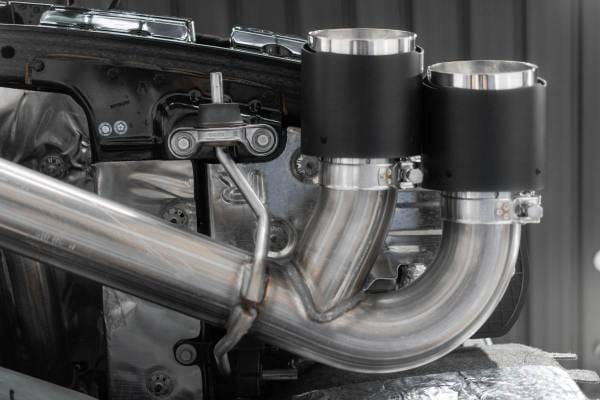 MBRP Exhaust 3in. Cat-BackValve DeleteQuad Split Rear ExitT304CF Tips - S70423CF thumbnail 4